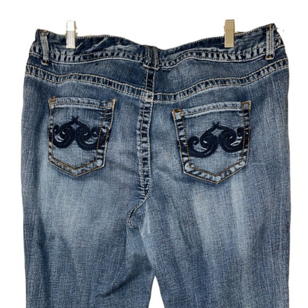 Lane Bryant Women’s Straight Fit Stretch Jeans Embroidered Pockets‎ Plus Size 18